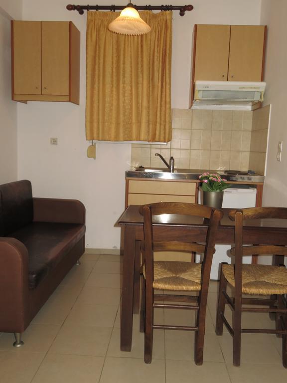 Frosso'S Apartments Kokkini Hani Dış mekan fotoğraf