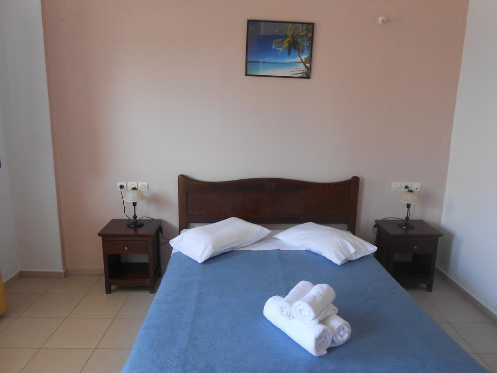Frosso'S Apartments Kokkini Hani Dış mekan fotoğraf